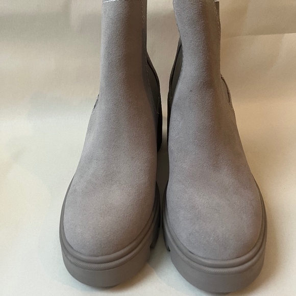 SPLENDID Melisa Suede Gray Combat Chunky Heel Chelsea Boots Shoes Booties - Picture 4 of 10